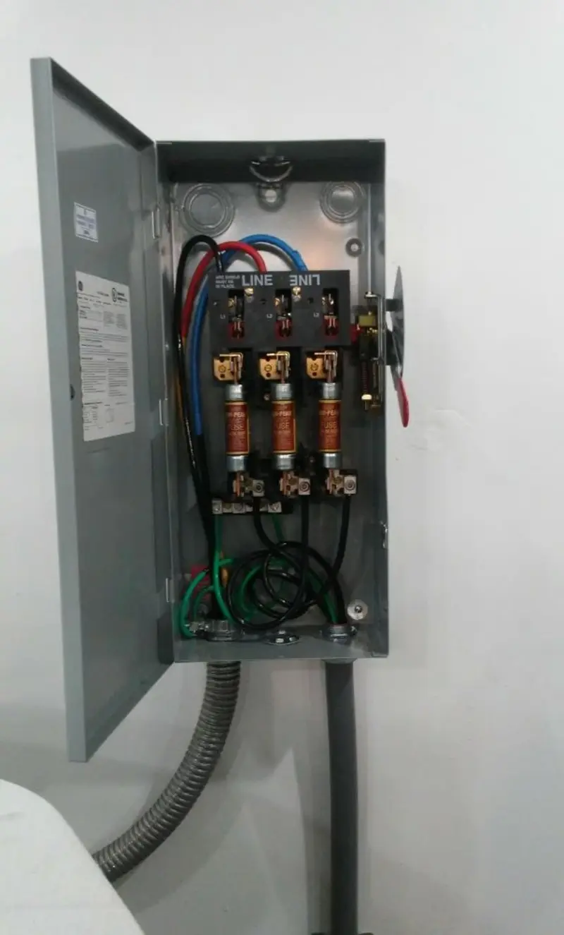 Three-phase disconnect switch installed for Electrical Wiring & Rewiring in Wapakoneta